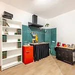 Bernadette Boutique