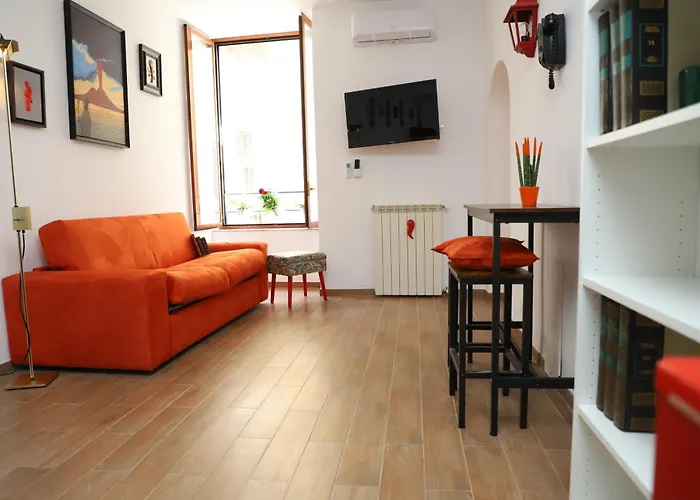 Bernadette Boutique アパート ナポリ