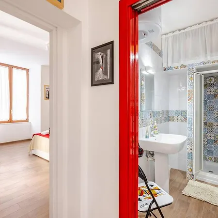 Bernadette Boutique * Naples